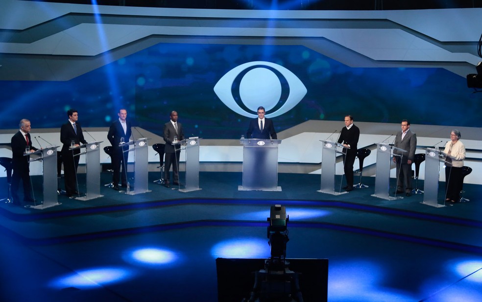 debate