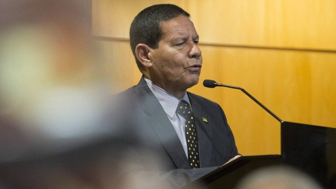 x78900484_PA-SAo-PauloSP17-09-2018-General-MourAo-vice-de-Bolsonaro-para-apresidencia-da-Re.jpg.pagespeed.ic.E7cLT06BAV