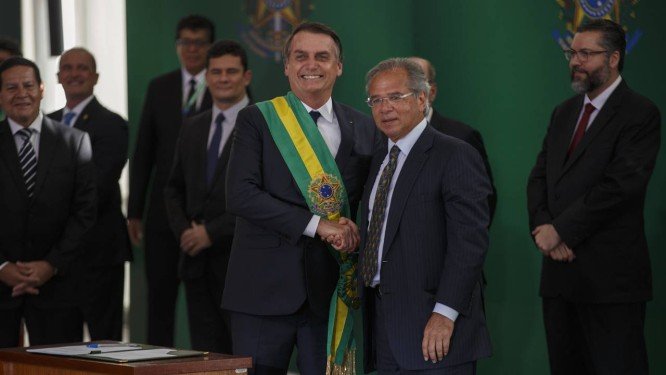 x80470534_BRASILBrasilia-DF01-01-2019Paulo-Guedes-ministro-da-Economia-Cerimonia-de-poss.jpg.pagespeed.ic.X-LahItJEj (1)