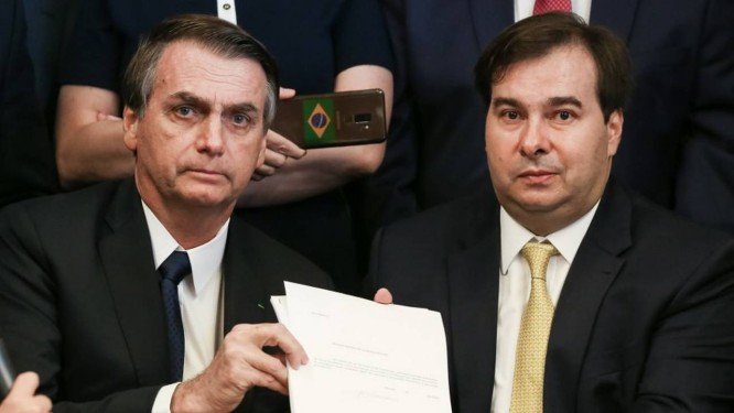 xBolsonaro_Rodrigo_Maia_Previdencia.jpg.pagespeed.ic.XLFsEwl7Kf