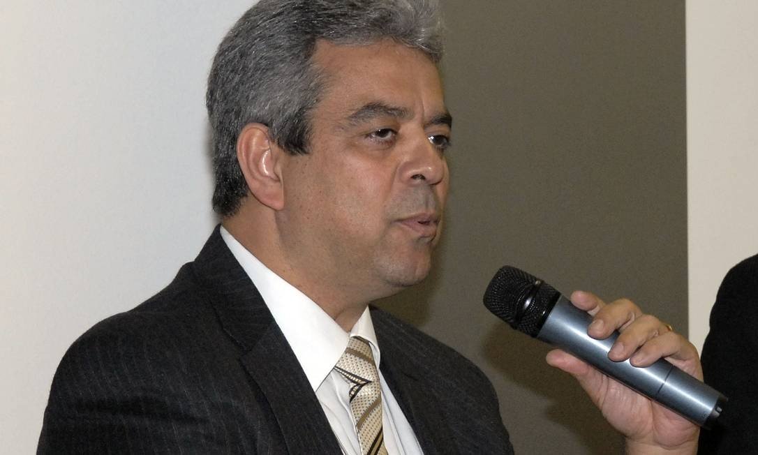 xDiretor-do-Inpe-Darcton.jpg.pagespeed.ic.5q1pKzNE4M