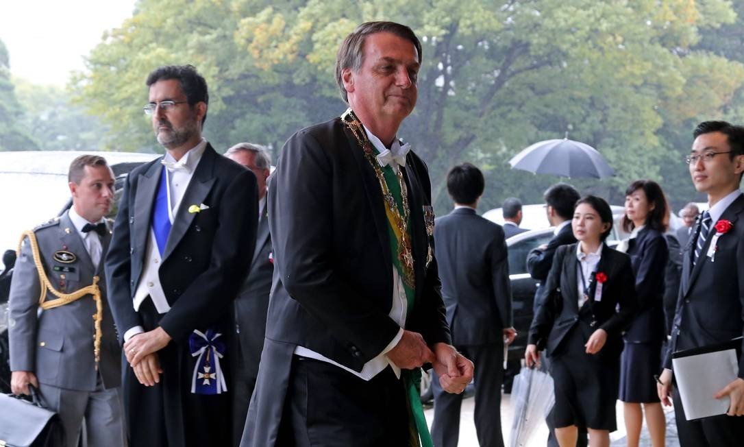 x85295940_Brazils-President-Jair-Bolsonaro-arrives-arrives-at-the-Imperial-Palace-to-attend-the-proc.jpg.pagespeed.ic.3PmhDdBnz2