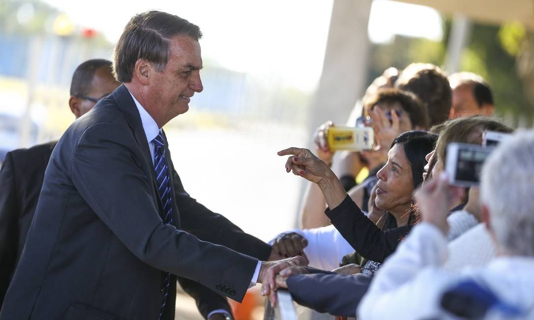 xjair-bolsonaro.jpg.pagespeed.ic.cLRrpB0sDc