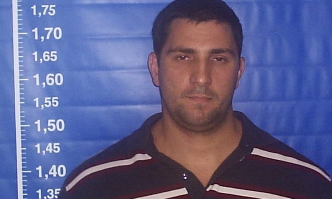 x80762683_Divulgacao-Adriano-Magalhaes-da-Nobrega-ex-capitao-do-Bope-e-suspeito-de-integrar-milic.jpg.pagespeed.ic.zD0V02YAau