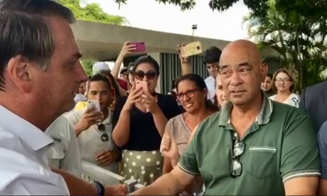 xBolsonaro_soldado.jpg.pagespeed.ic.Ls-L423vVw