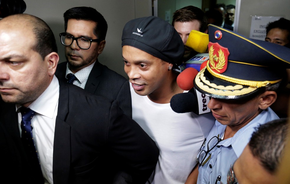 2020-03-07t005841z-2107979132-rc2oef9cfywk-rtrmadp-3-soccer-brazil-ronaldinho