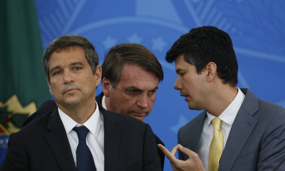 x87662052_BrasiliaDF-27-03-2020-Pronunciamento-do-presidente-da-Republica-Jair-Bolsonaro-com-o.jpg.pagespeed.ic.Xsy8AWRqRO