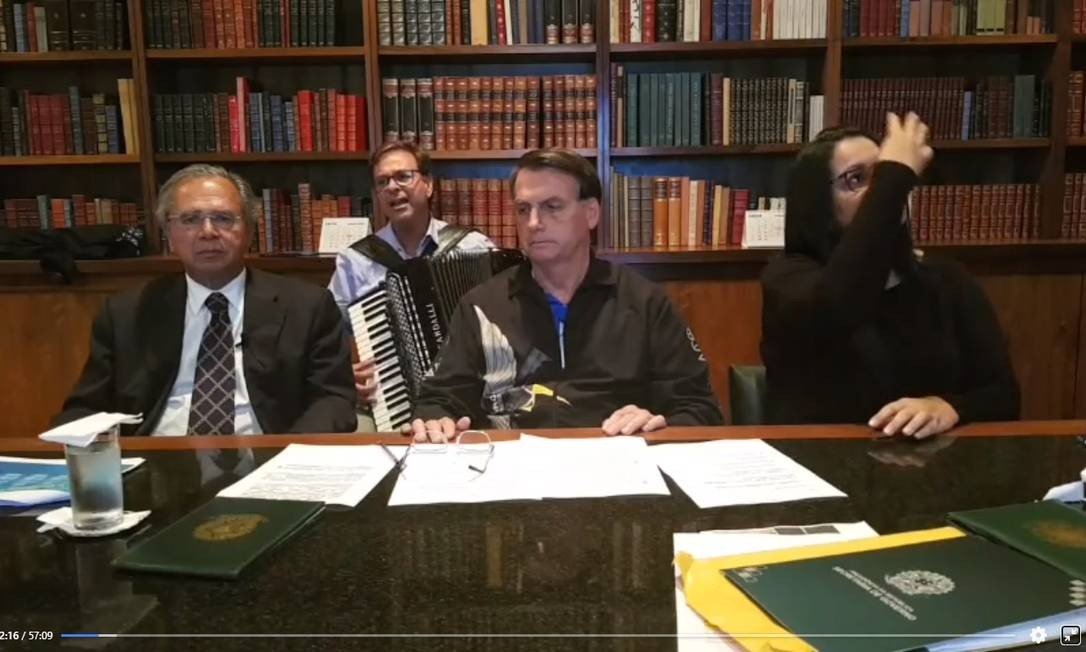xBolsonaro-Homenagem.jpg.pagespeed.ic.lOYqzHAaH7