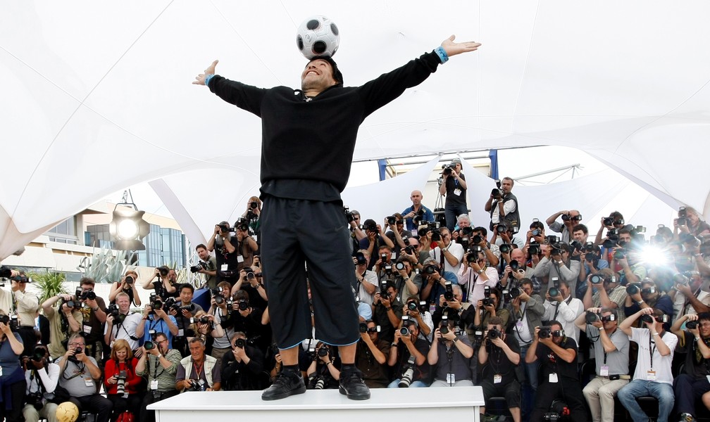 2020-11-25t170451z-1209971688-rc2hak952jxz-rtrmadp-3-soccer-argentina-maradona